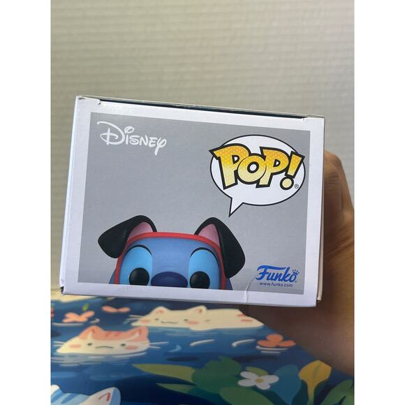 Funko Pop! Lilo & Stitch Stitch as Pongo #1462 - Picture 9 of 12